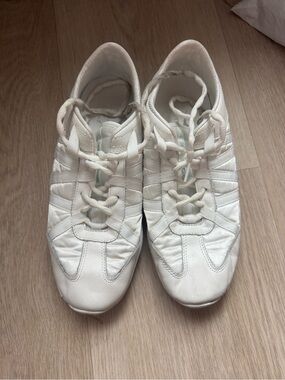 NFINITY Evolution Cheer Shoes Size 9.5 GENTLY WORN